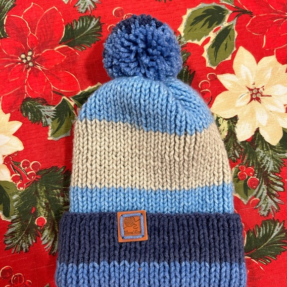 Hand-knitted warm light blue baby hat - Picture 2 of 4